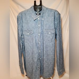 Men's Gap button up XL